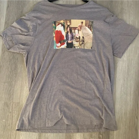 Friends tshirt - Picture 2 of 4